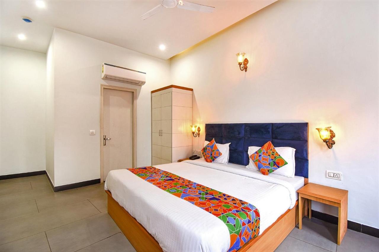 Hotel Shri Ram Νέο Δελχί Εξωτερικό φωτογραφία