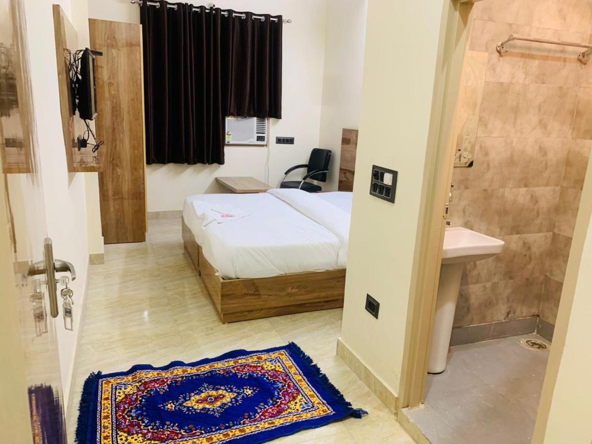 Hotel Shri Ram Νέο Δελχί Εξωτερικό φωτογραφία