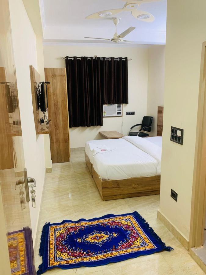 Hotel Shri Ram Νέο Δελχί Εξωτερικό φωτογραφία